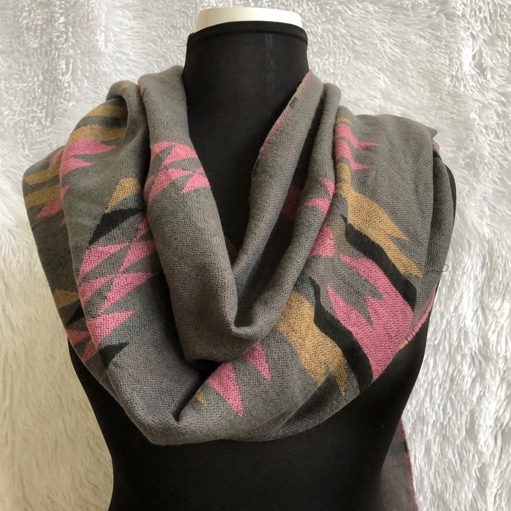 CG Aztec Versatile Scarf - Picture 1 of 9